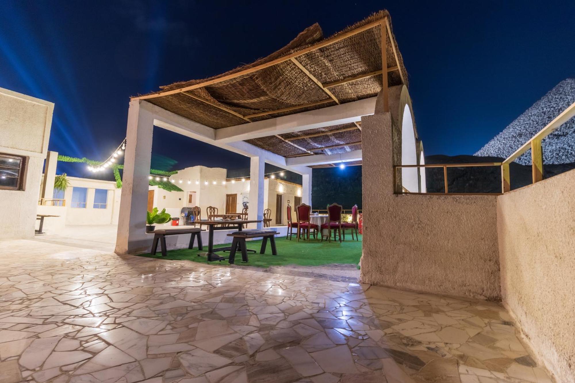 The Grand Pyramids View Hotel Kafret el-Gabal Exteriör bild