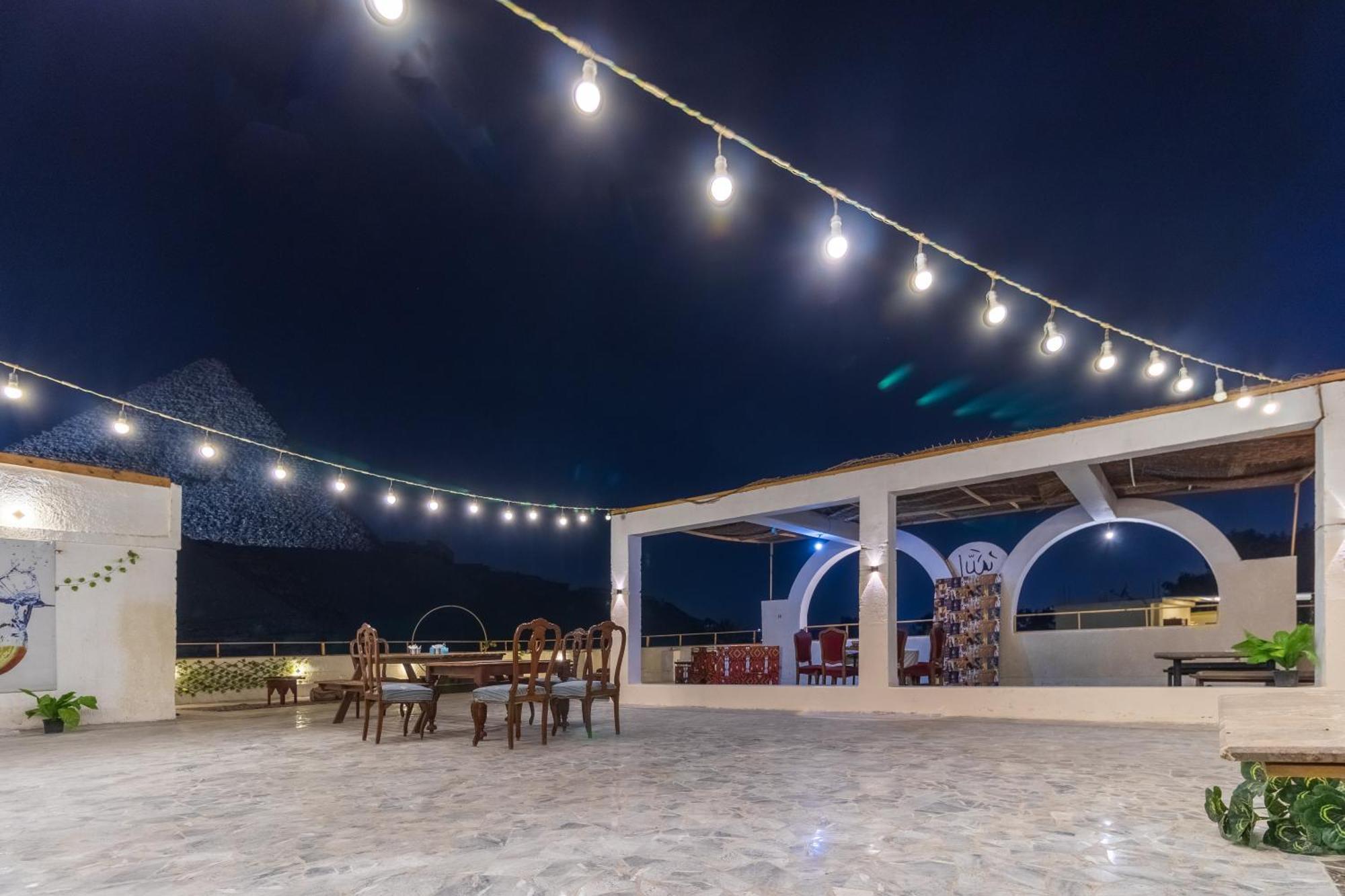 The Grand Pyramids View Hotel Kafret el-Gabal Exteriör bild