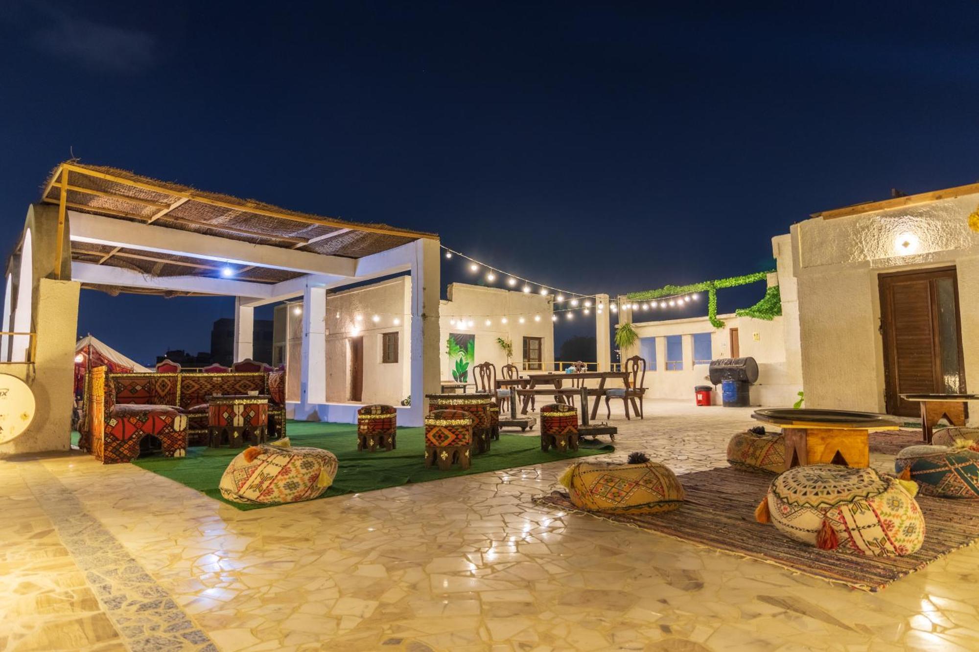 The Grand Pyramids View Hotel Kafret el-Gabal Exteriör bild